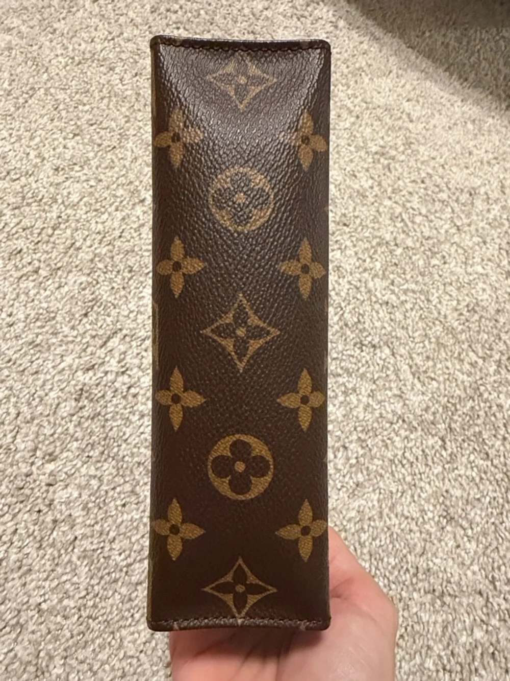 Louis Vuitton Monogram toiletry pouch 19 - Picture 5 of 10